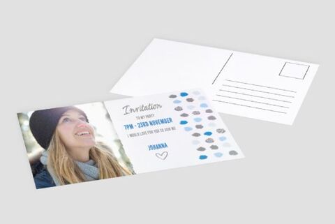 Uitnodigingskaart met kleurrijk design en tekst