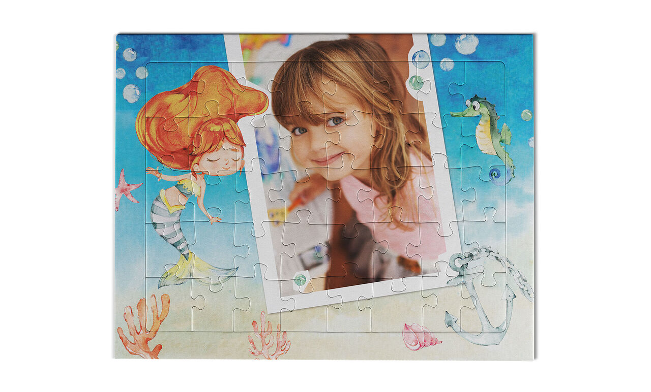 Een kleurrijke puzzel met een onderwaterwereld en een lege fotoplaats.
