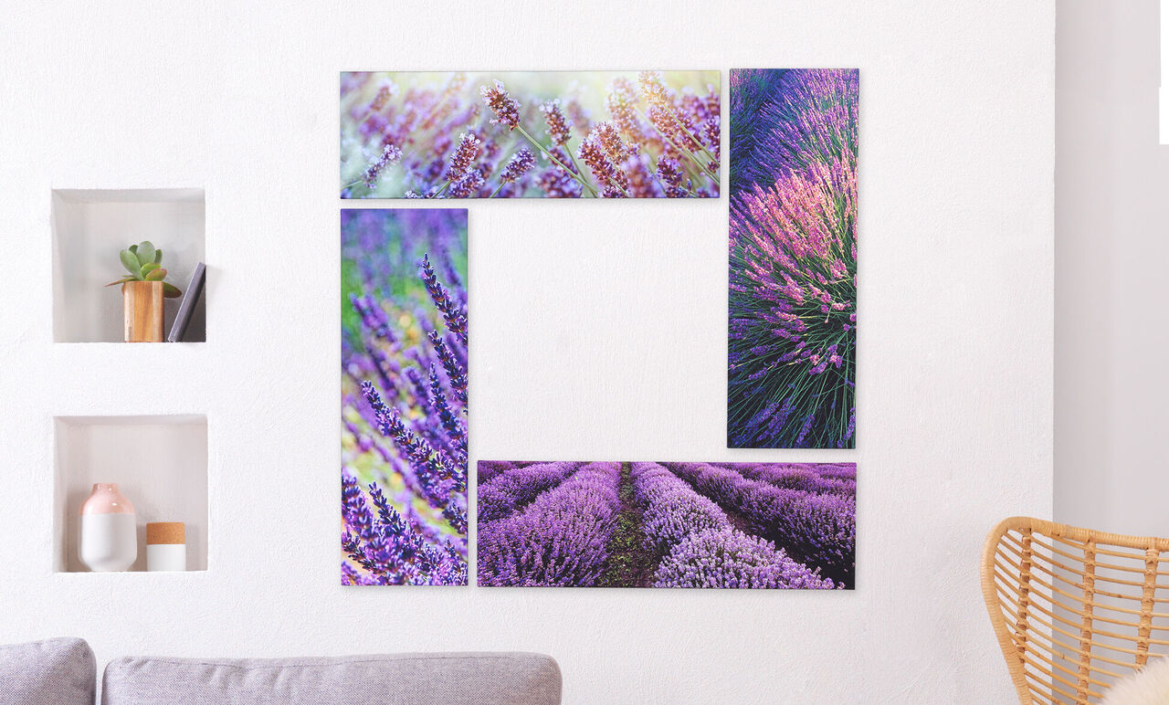 Mooie wanddecoratie met lavendelthema's in verschillende vormen.