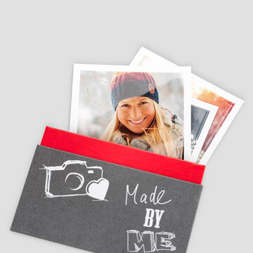 Creatieve fotokaarten met heldere kleuren.